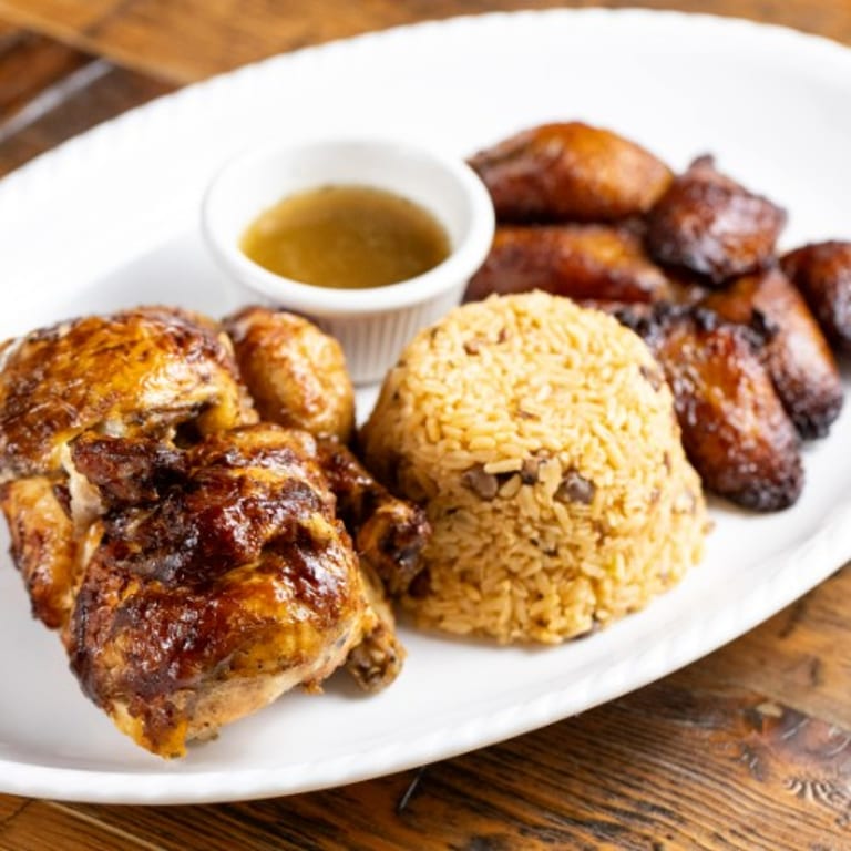 Savor Our Lunch Offerings