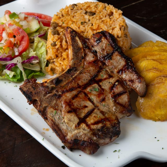 Fried Pork Chops Lunch - Chuletas Fritas.